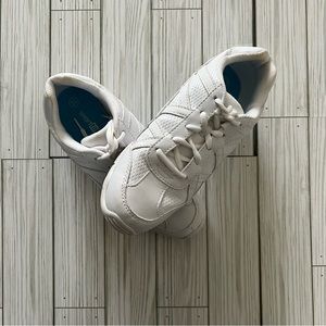 Smart Fit Cheer Shoe